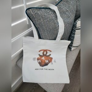Beaute Chanel Cream Canvas Tote